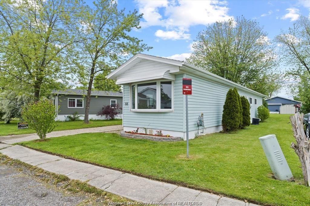 88 Dana, Essex, ON