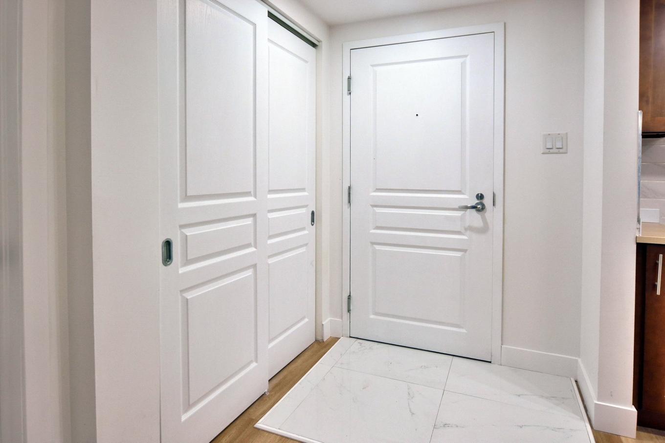 Intérieur - 203-450 Rue St-Antoine E., Montréal (Ville-Marie), QC - Indoor Photo Showing Other Room