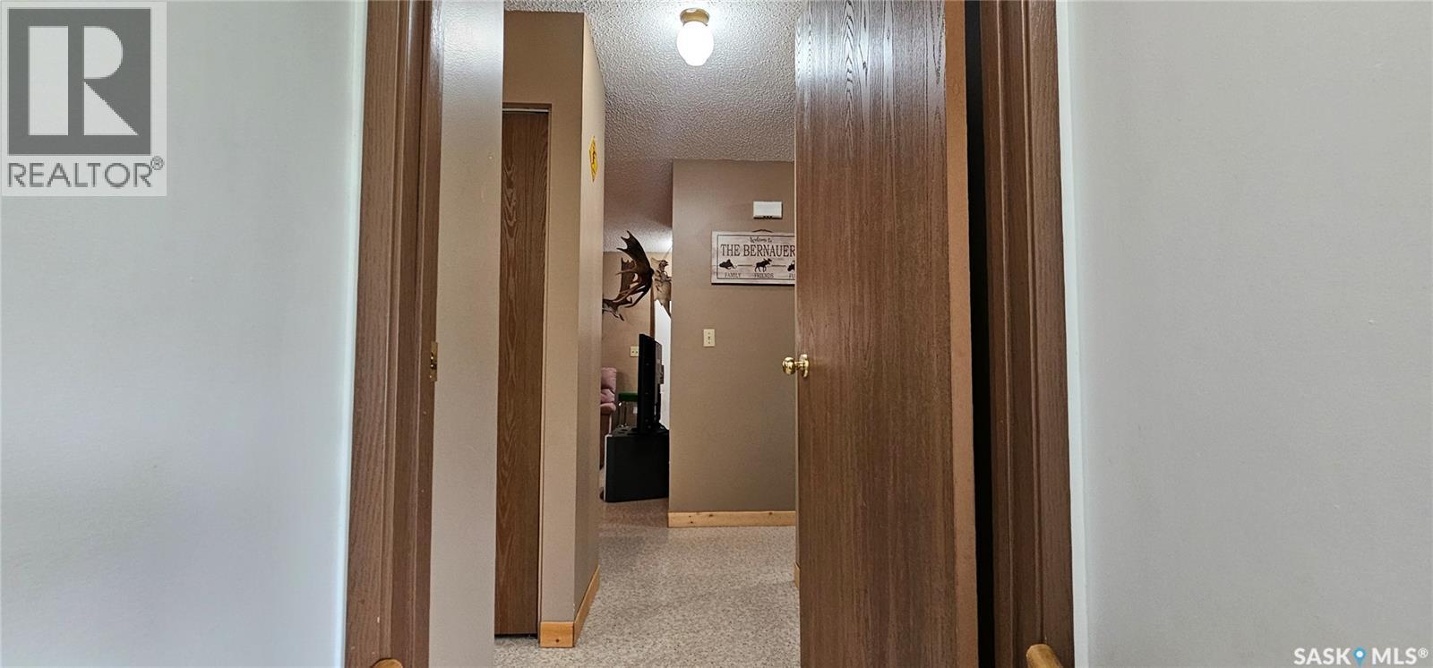 65 2Nd Street W, Weekes, SK - Indoor Photo Showing Other Room