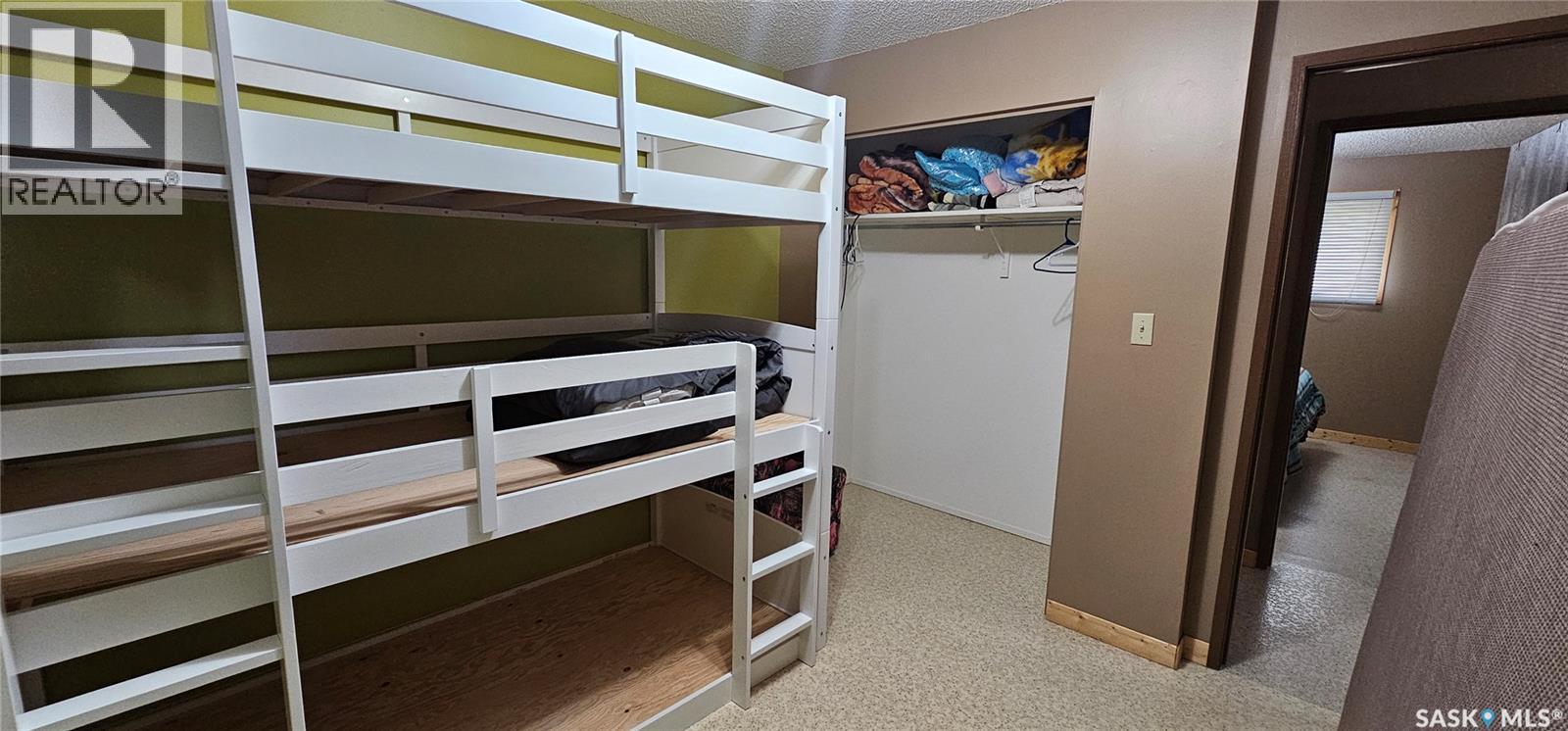 65 2Nd Street W, Weekes, SK - Indoor