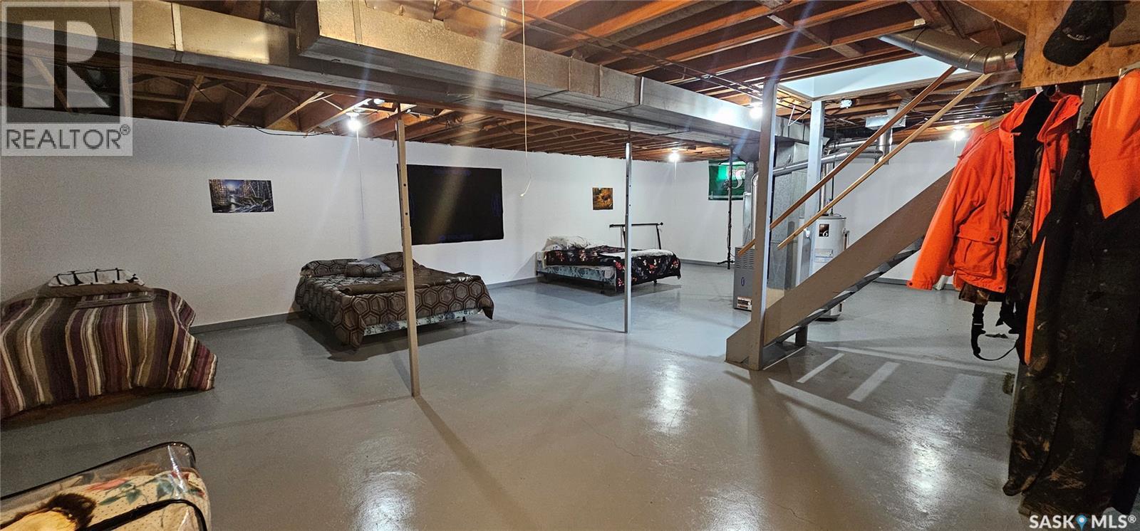 65 2Nd Street W, Weekes, SK - Indoor Photo Showing Basement