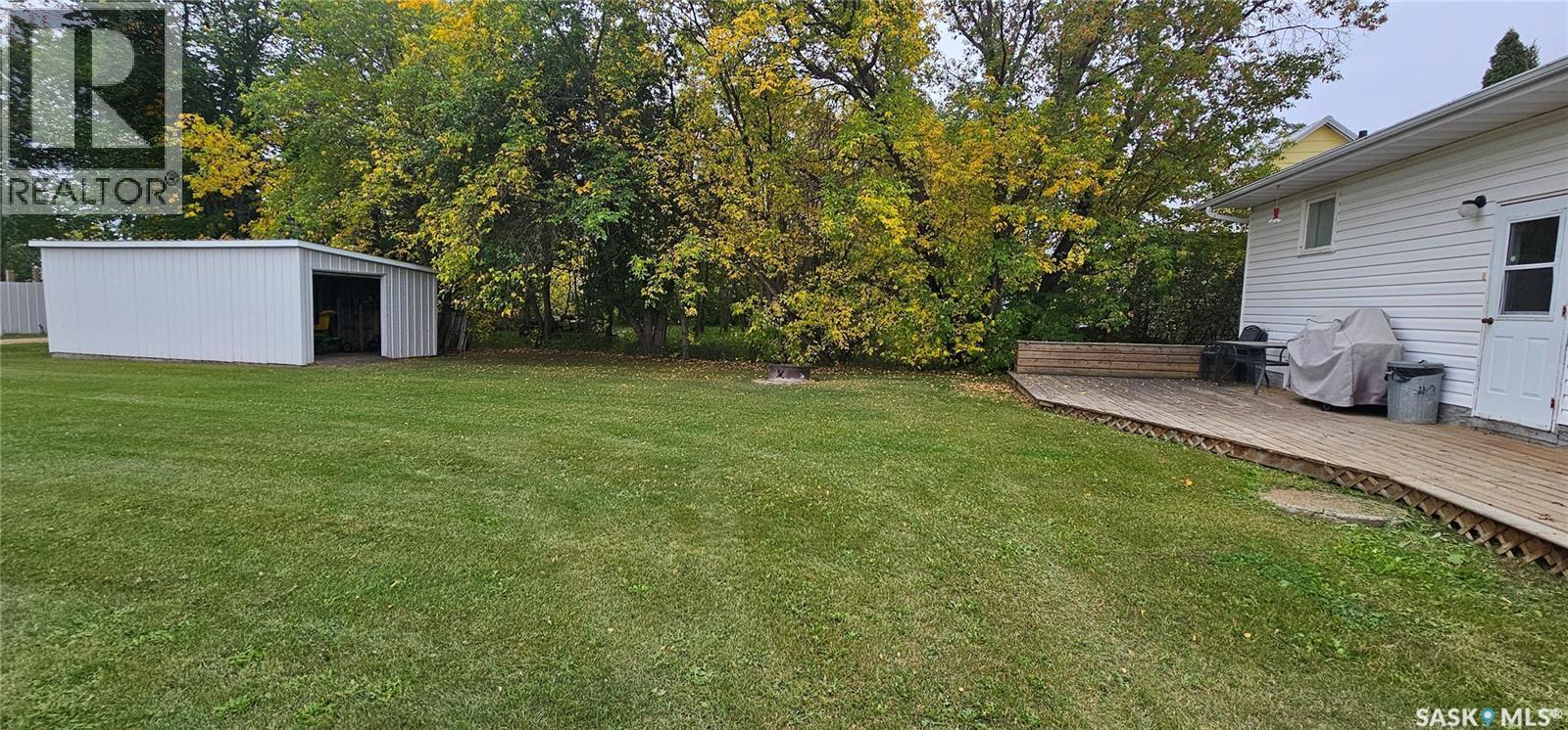 65 2Nd Street W, Weekes, SK - Outdoor