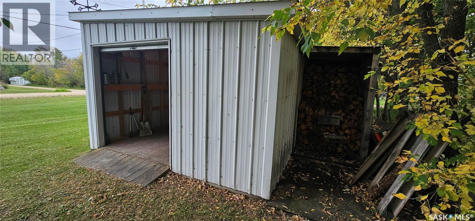 65 2Nd Street W, Weekes, SK - Outdoor