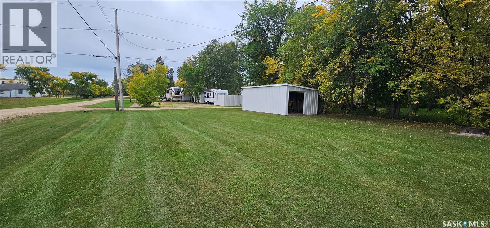 65 2Nd Street W, Weekes, SK - Outdoor