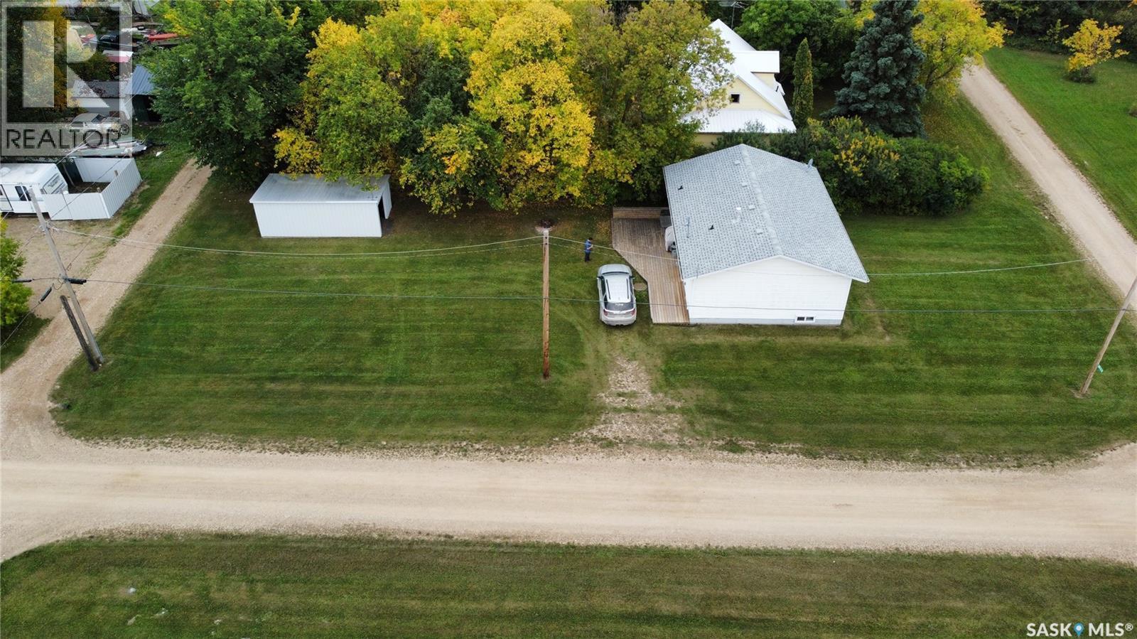 65 2Nd Street W, Weekes, SK - Outdoor