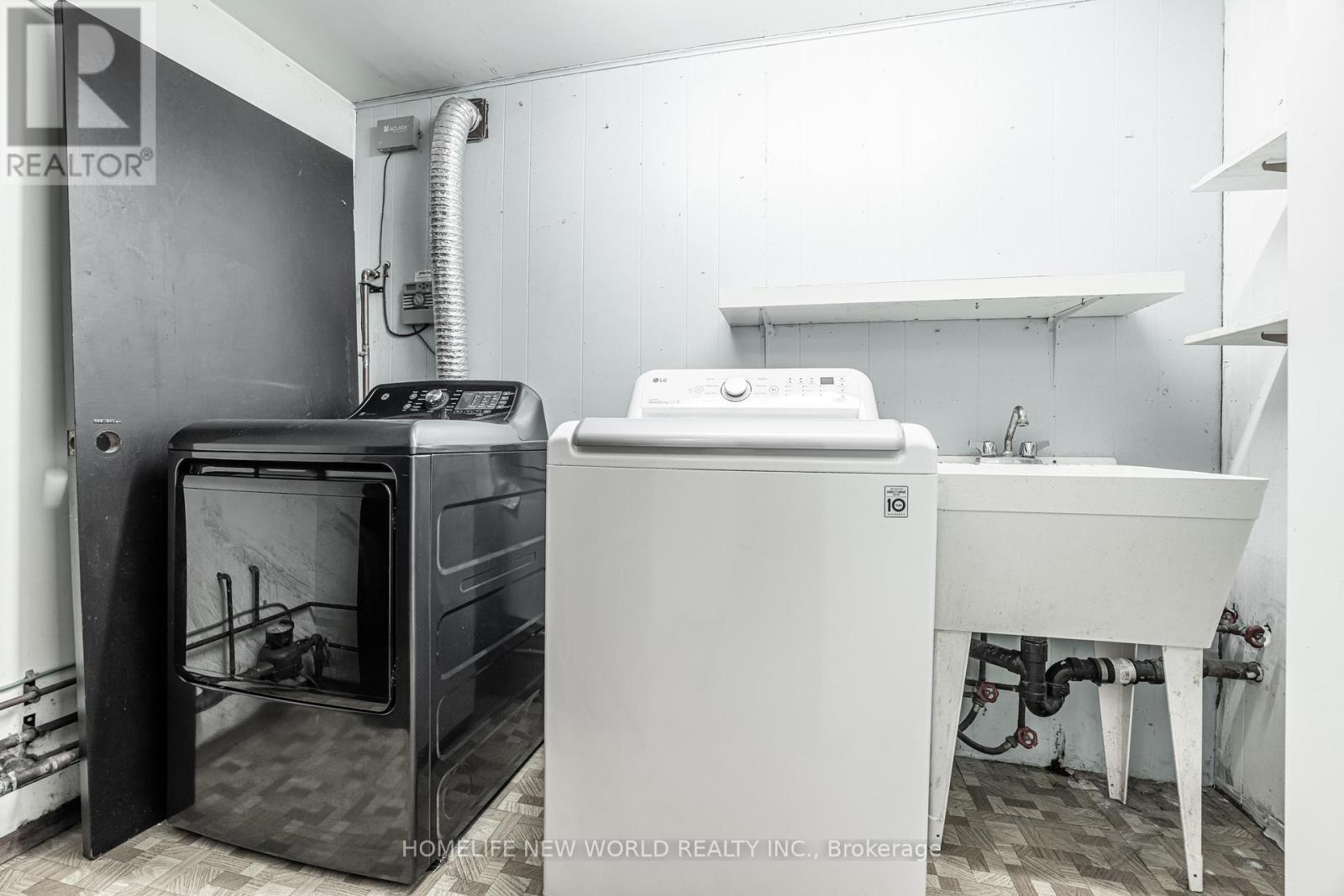 192 Combe Avenue, Toronto, ON - Indoor Photo Showing Laundry Room