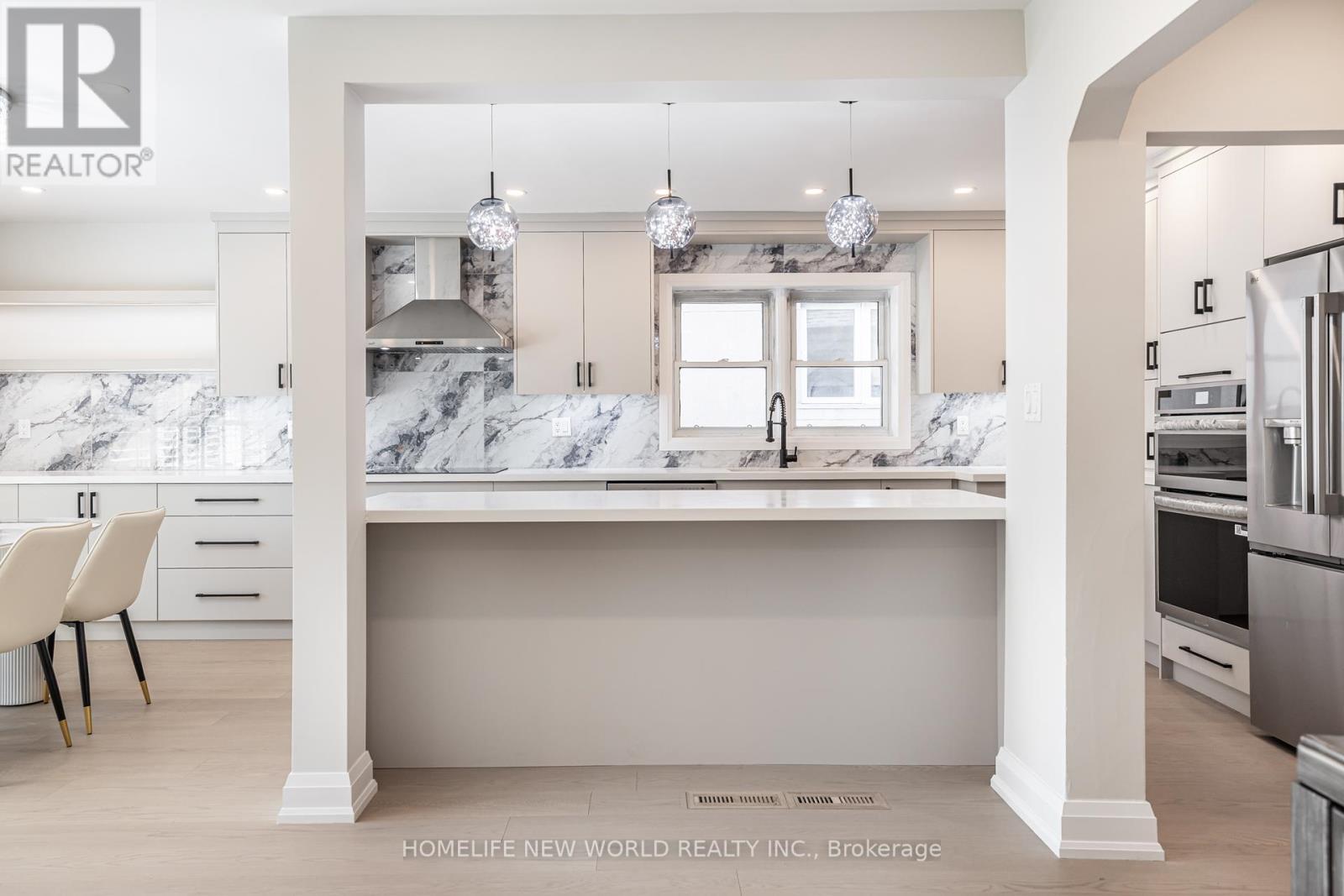 192 Combe Avenue, Toronto, ON - Indoor Photo Showing Kitchen With Upgraded Kitchen