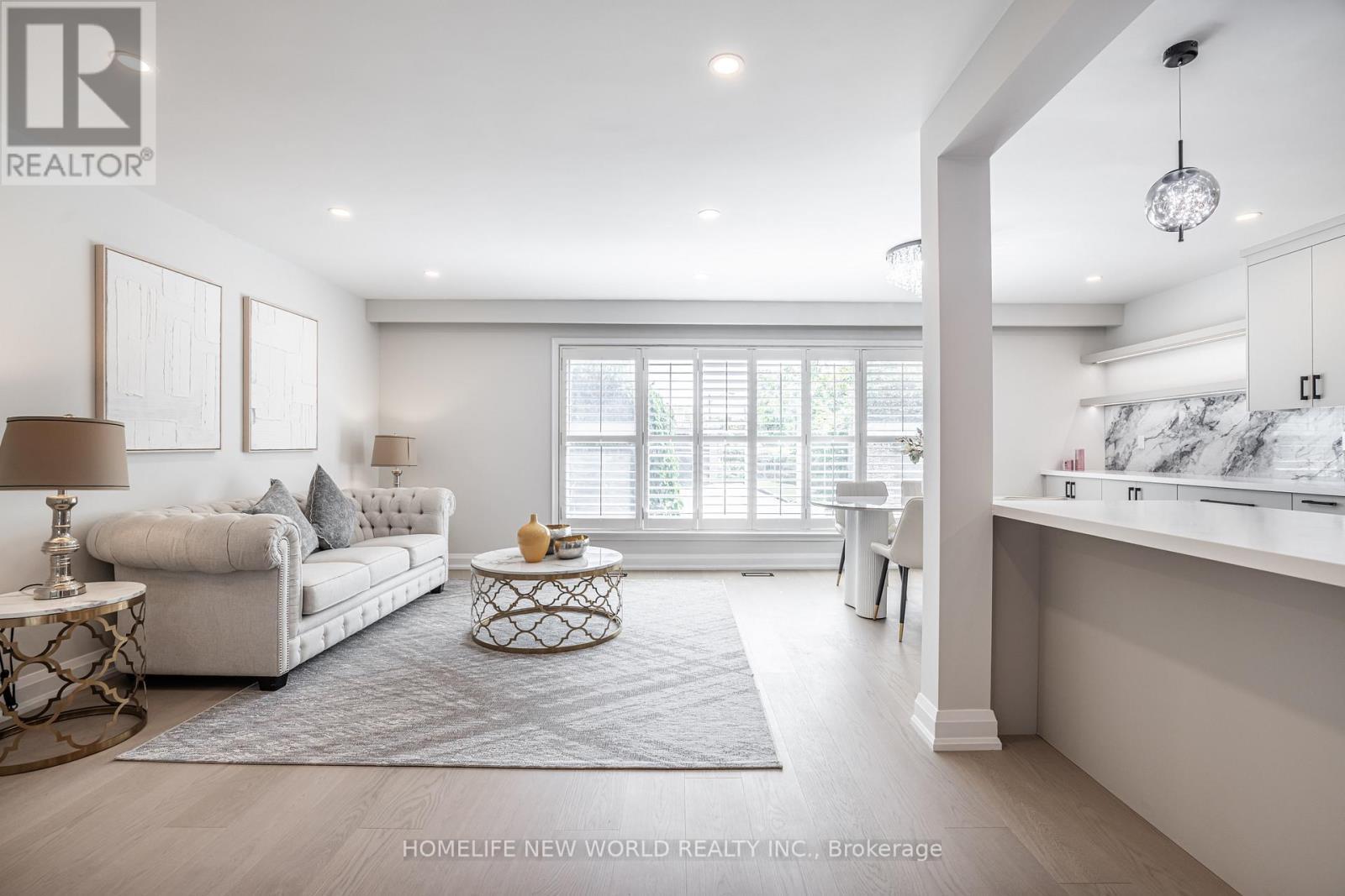 192 Combe Avenue, Toronto, ON - Indoor Photo Showing Living Room