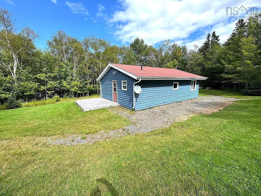 5735 West Bay Rd, Roberta, NS