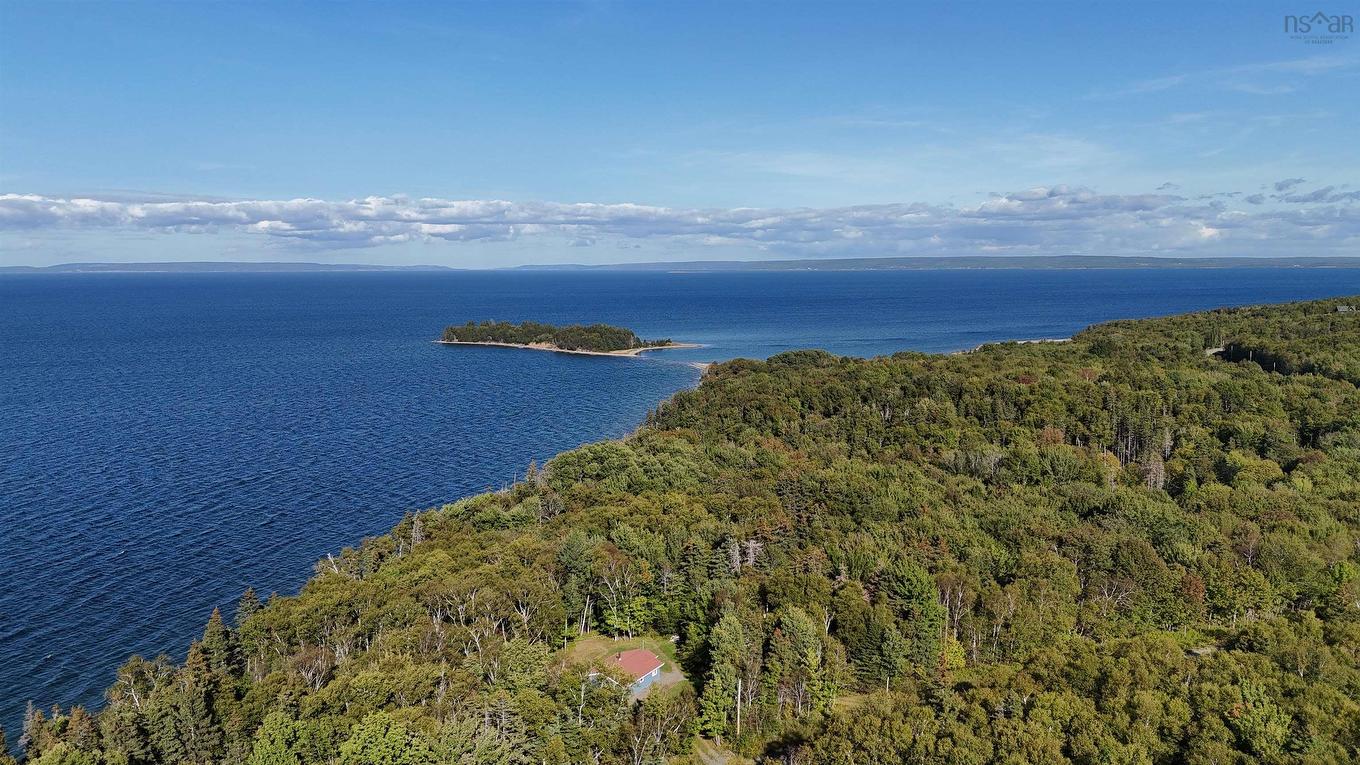 5735 West Bay Rd, Roberta, NS