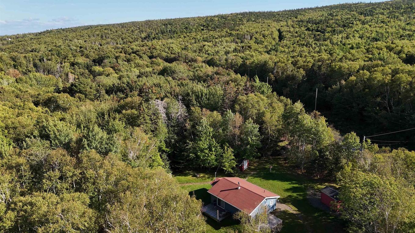 5735 West Bay Rd, Roberta, NS