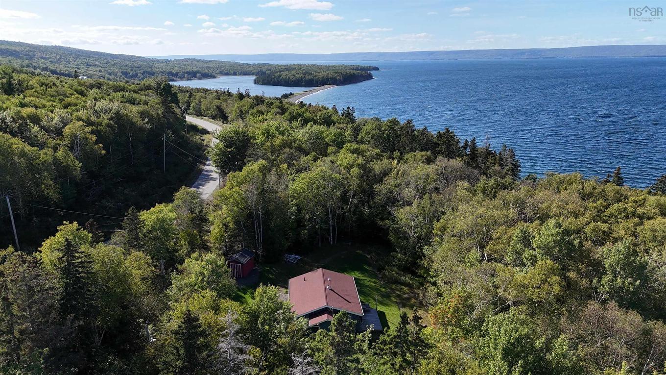 5735 West Bay Rd, Roberta, NS