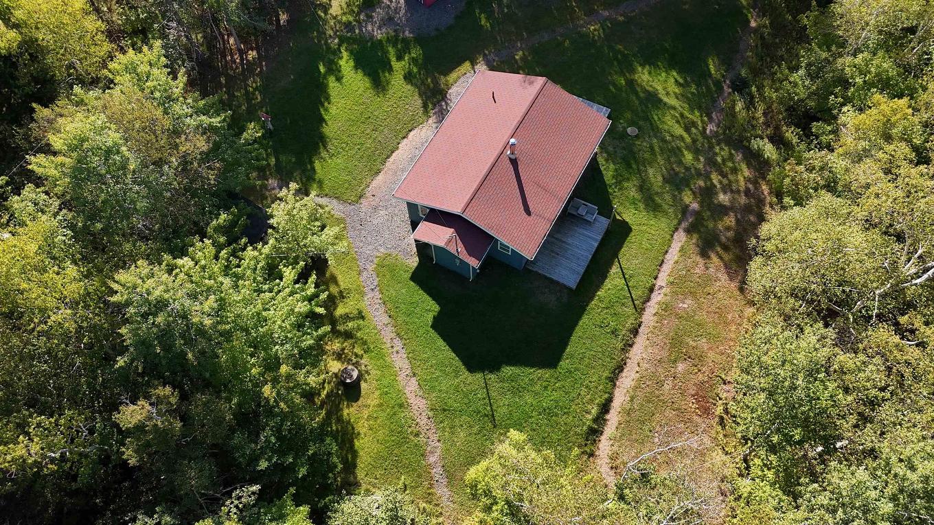 5735 West Bay Rd, Roberta, NS