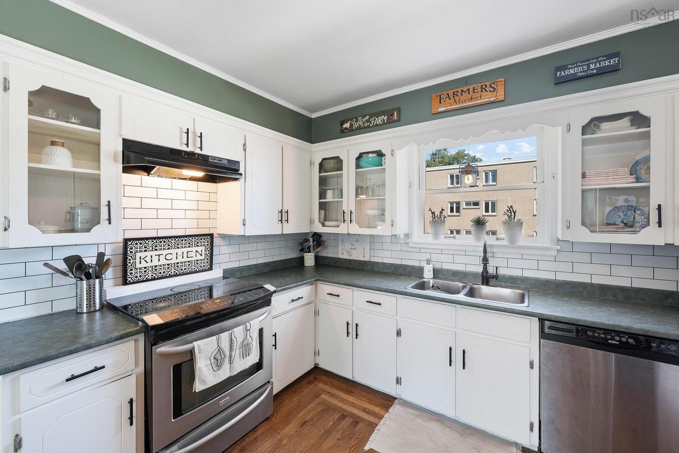 15 Brunswick Street, Yarmouth, NS