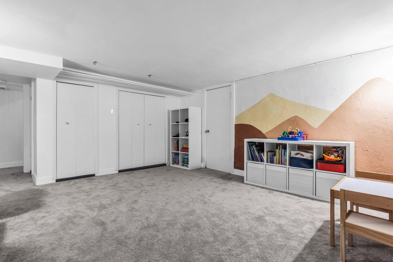 Salle familiale - 4619 Av. De Kensington, Montréal (Côte-Des-Neiges/Notre-Dame-De-Grâce), QC - Indoor