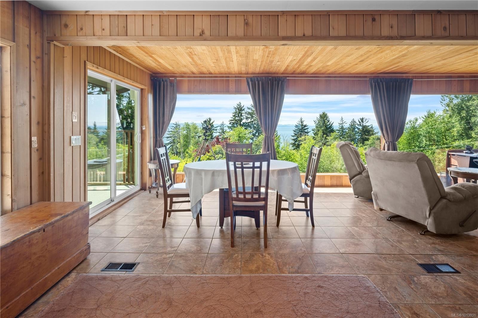 2623 Seaside Dr, Sooke, BC