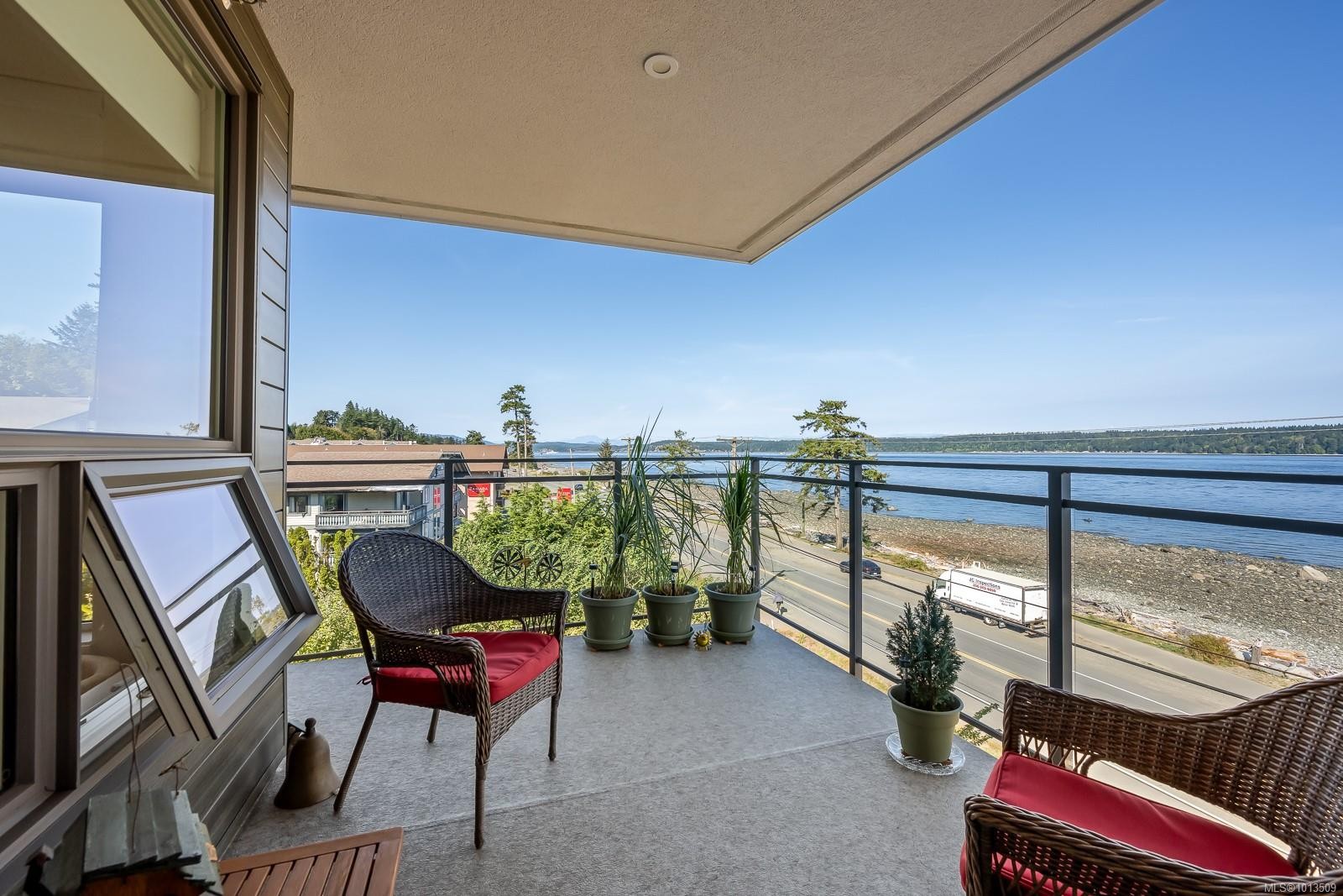 406-536 Island Hwy South, Campbell River, BC - Outdoor With Body Of Water With View With Exterior