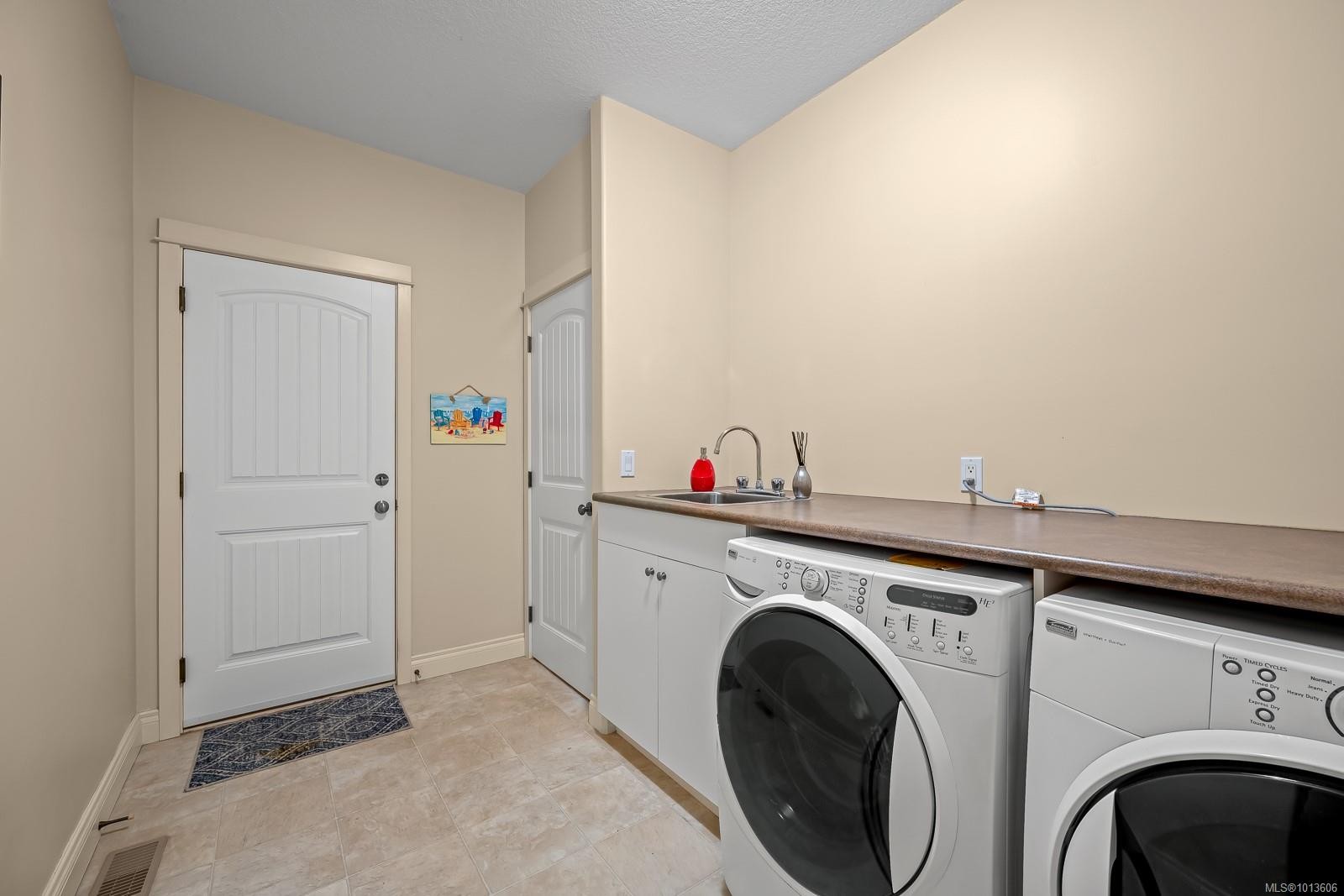 10-5300 Gainsberg Rd, Bowser, BC