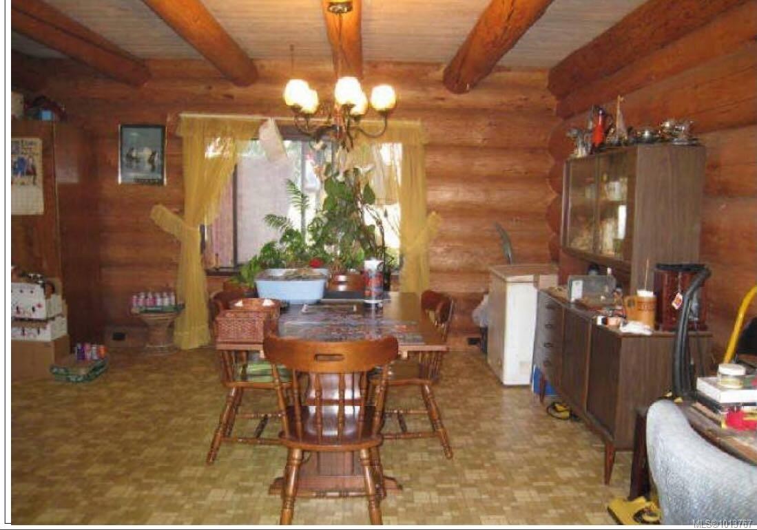 3337 Egremont Rd, Cumberland, BC