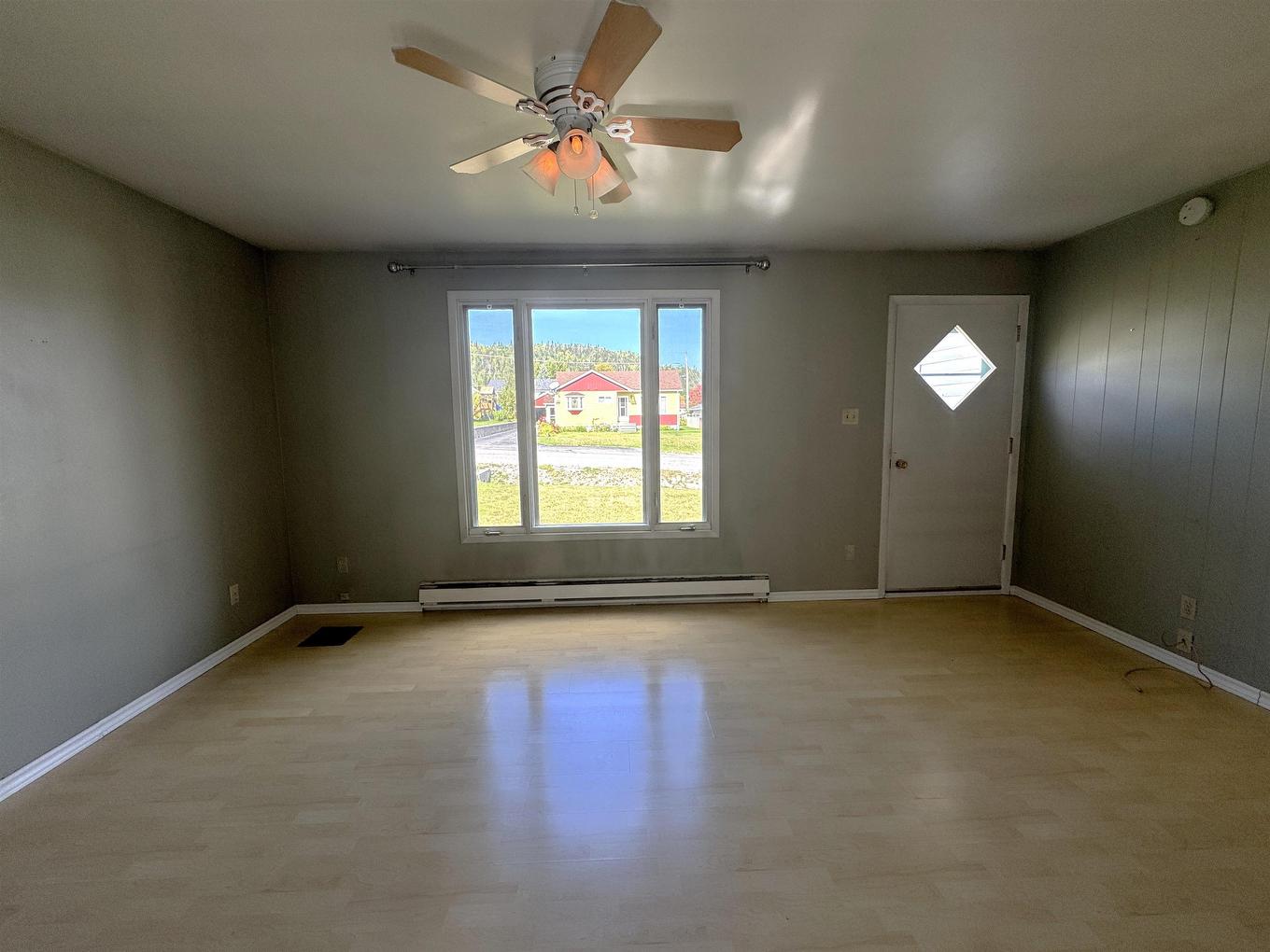 115 Warbler Drive, Manitouwadge, ON - Indoor Photo Showing Other Room