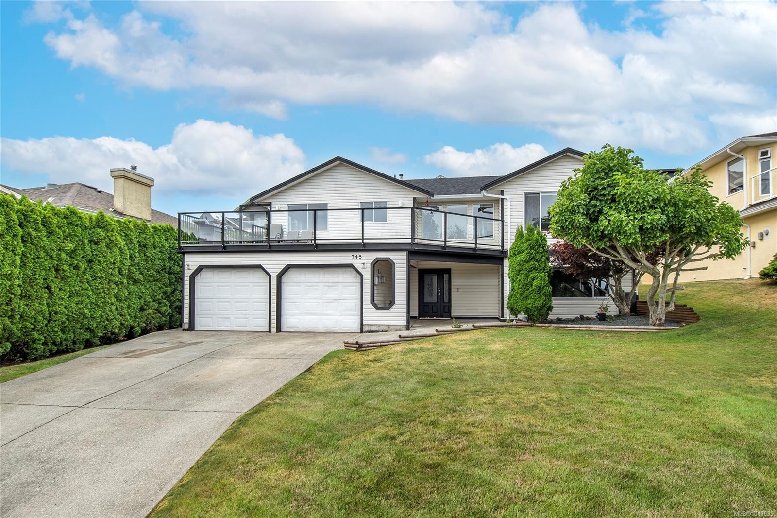 745 Bowen Dr, Campbell River, BC