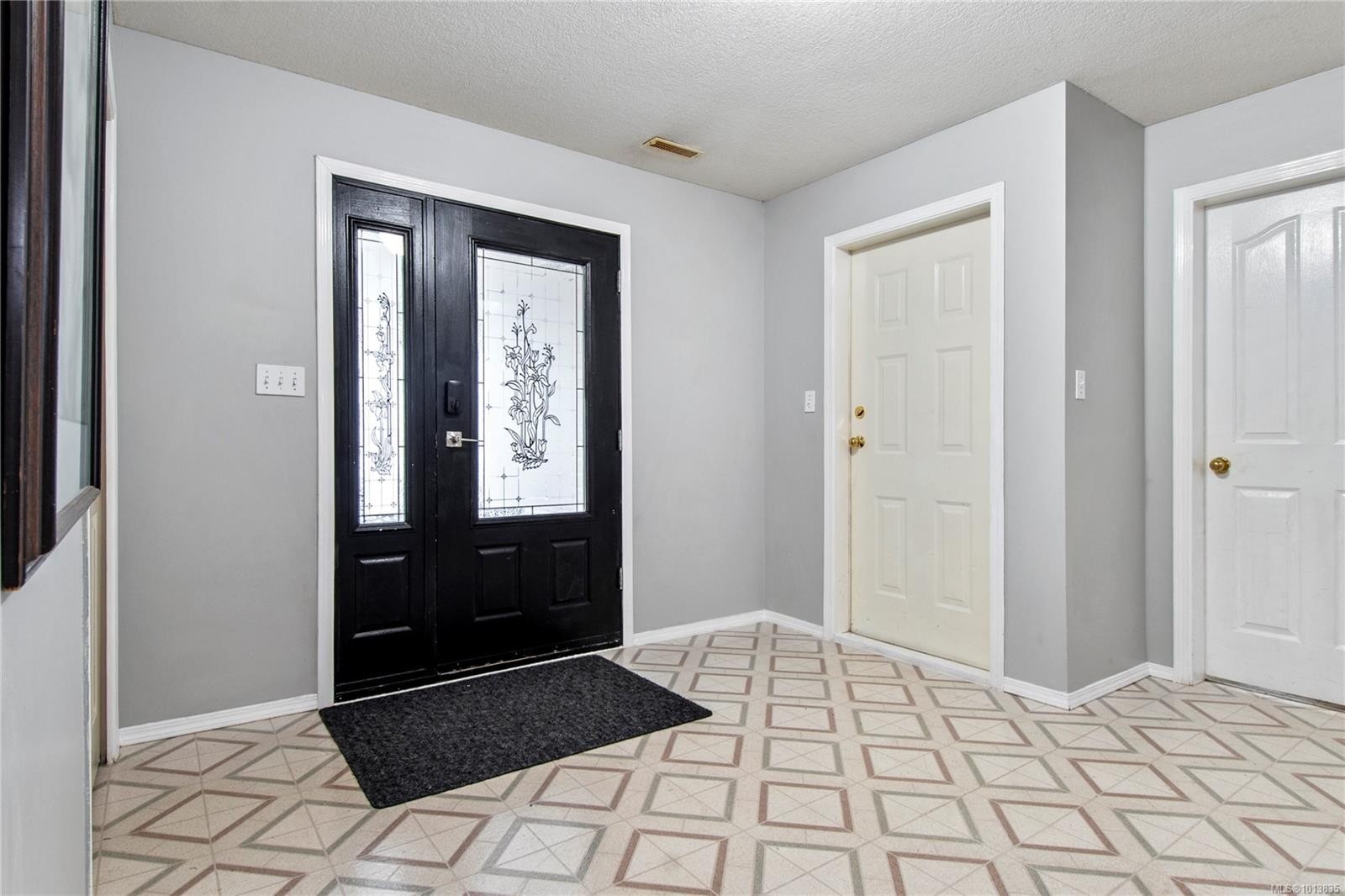 745 Bowen Dr, Campbell River, BC