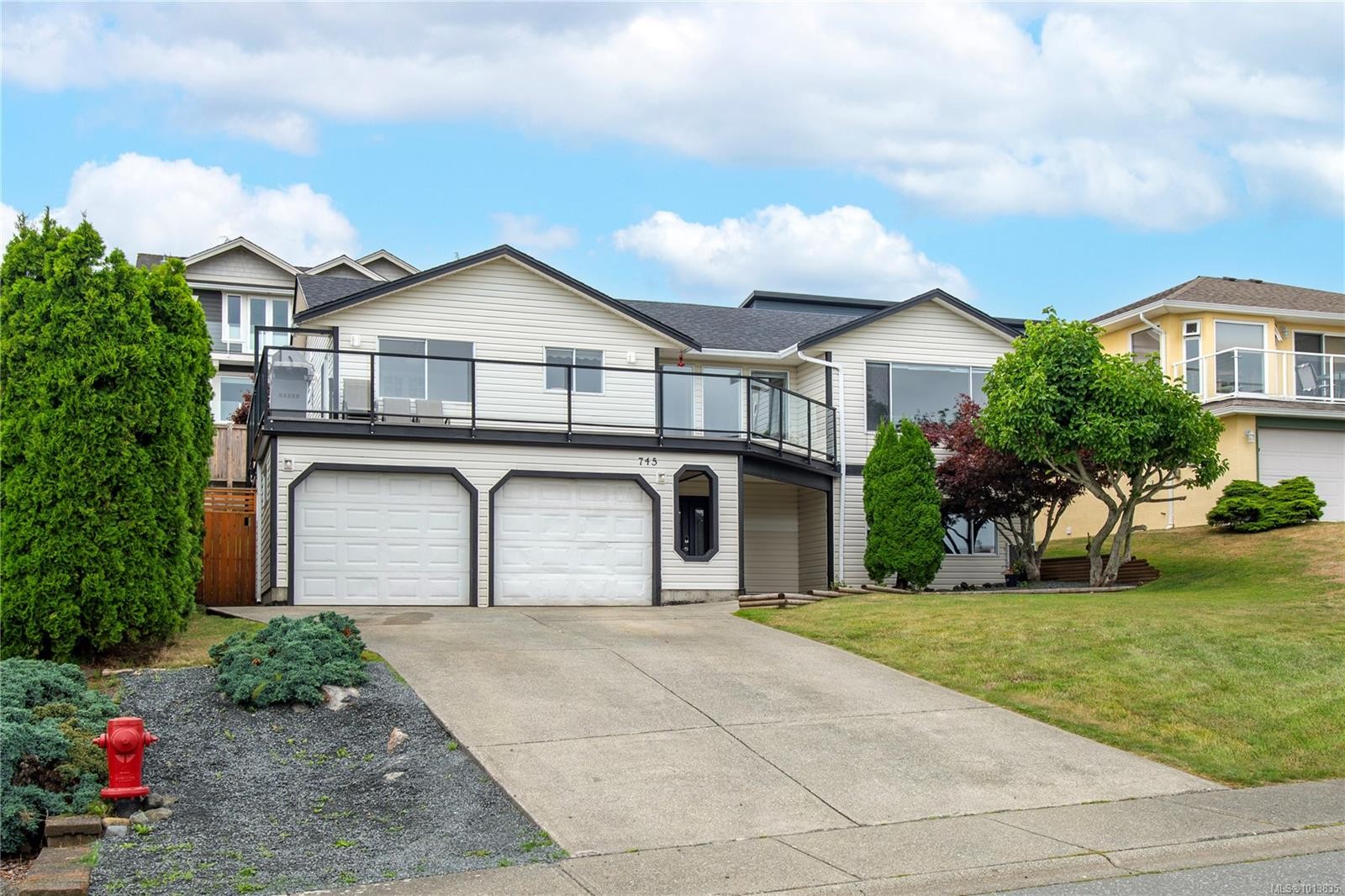 745 Bowen Dr, Campbell River, BC