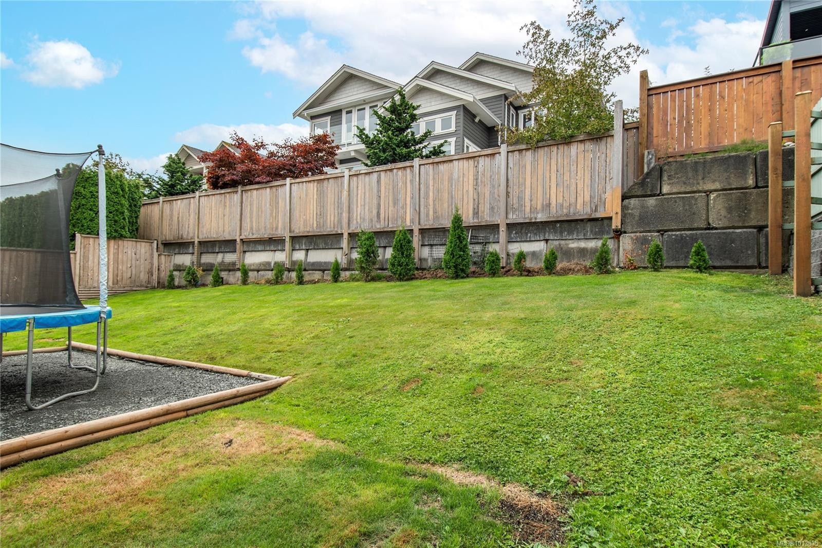 745 Bowen Dr, Campbell River, BC