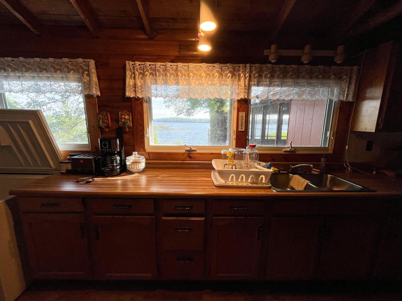 1 Minnesabic Island, District Of Kenora, ON - Indoor