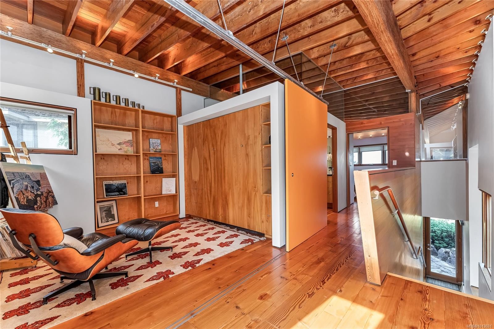 8909 Park Pacific Terr, North Saanich, BC