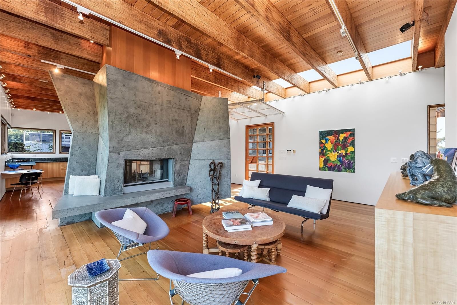 8909 Park Pacific Terr, North Saanich, BC