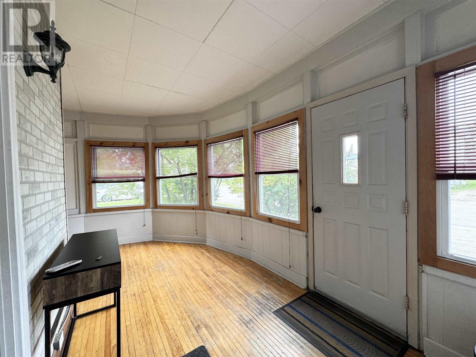 20 Aberdeen St N, Chapleau, ON - Indoor Photo Showing Other Room