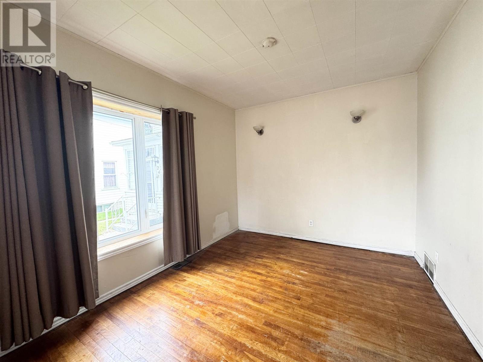 20 Aberdeen St N, Chapleau, ON - Indoor Photo Showing Other Room