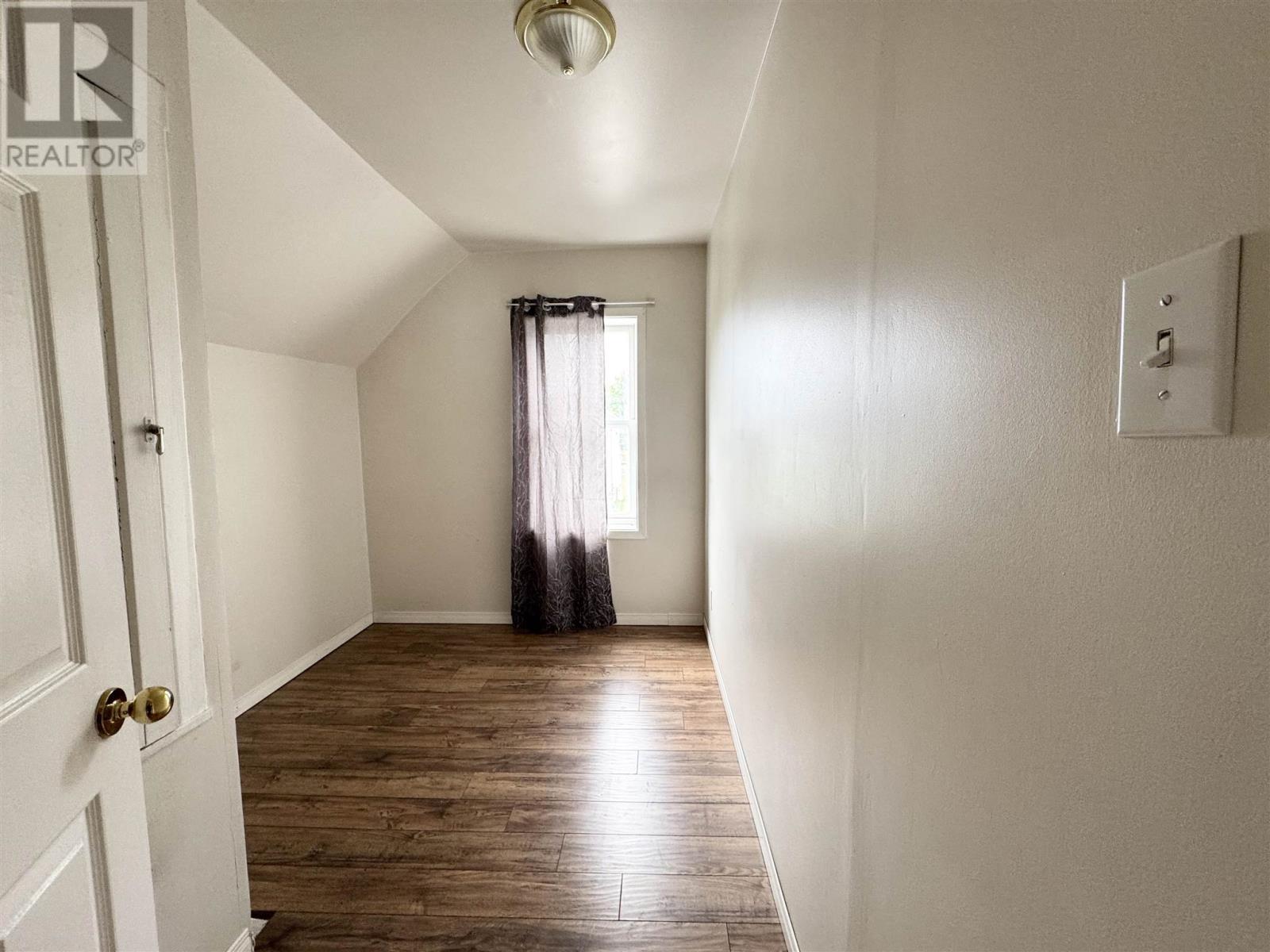 20 Aberdeen St N, Chapleau, ON - Indoor Photo Showing Other Room