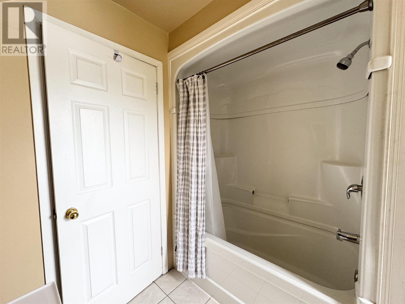 20 Aberdeen St N, Chapleau, ON - Indoor Photo Showing Other Room