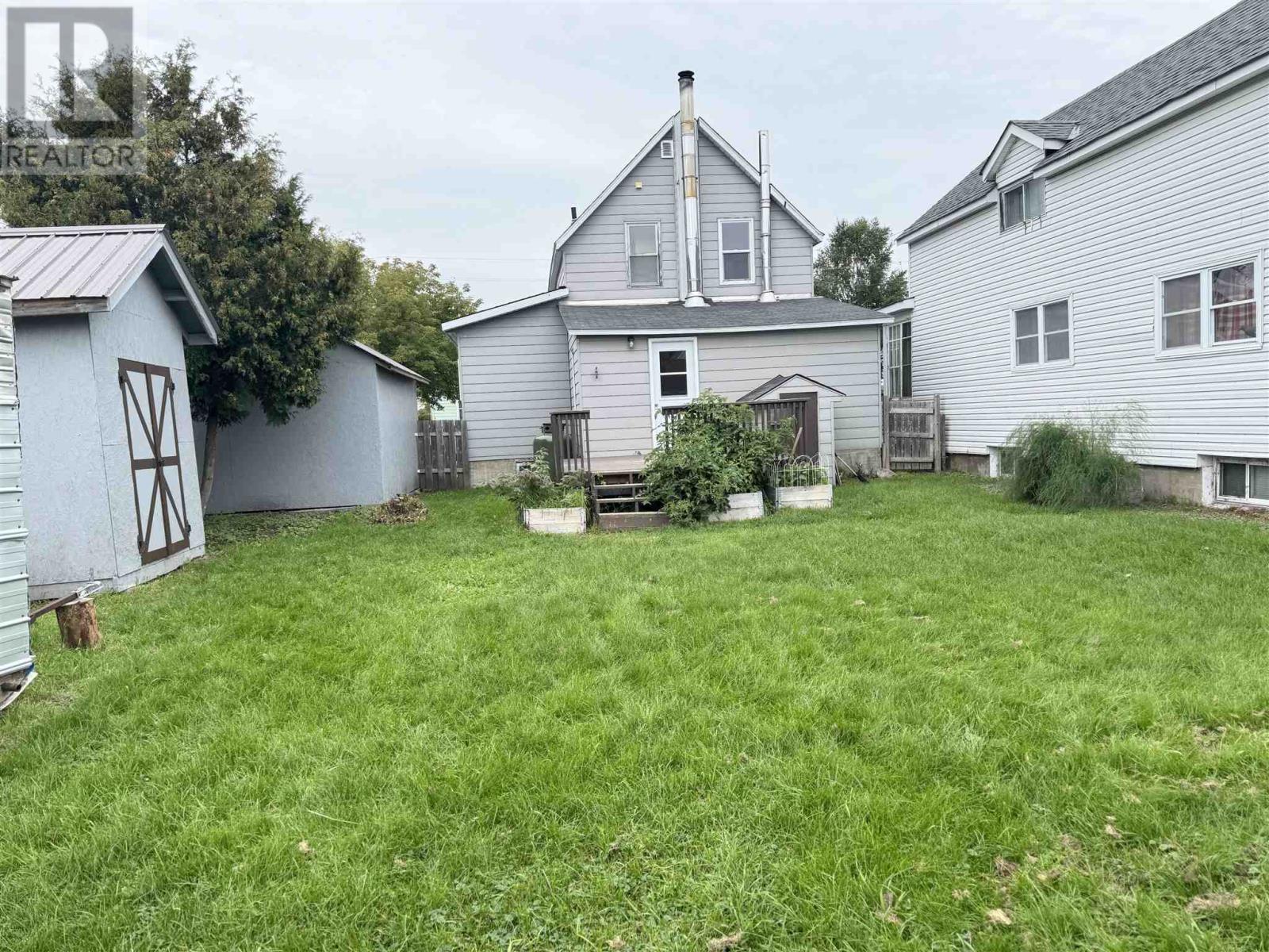 20 Aberdeen St N, Chapleau, ON - Outdoor