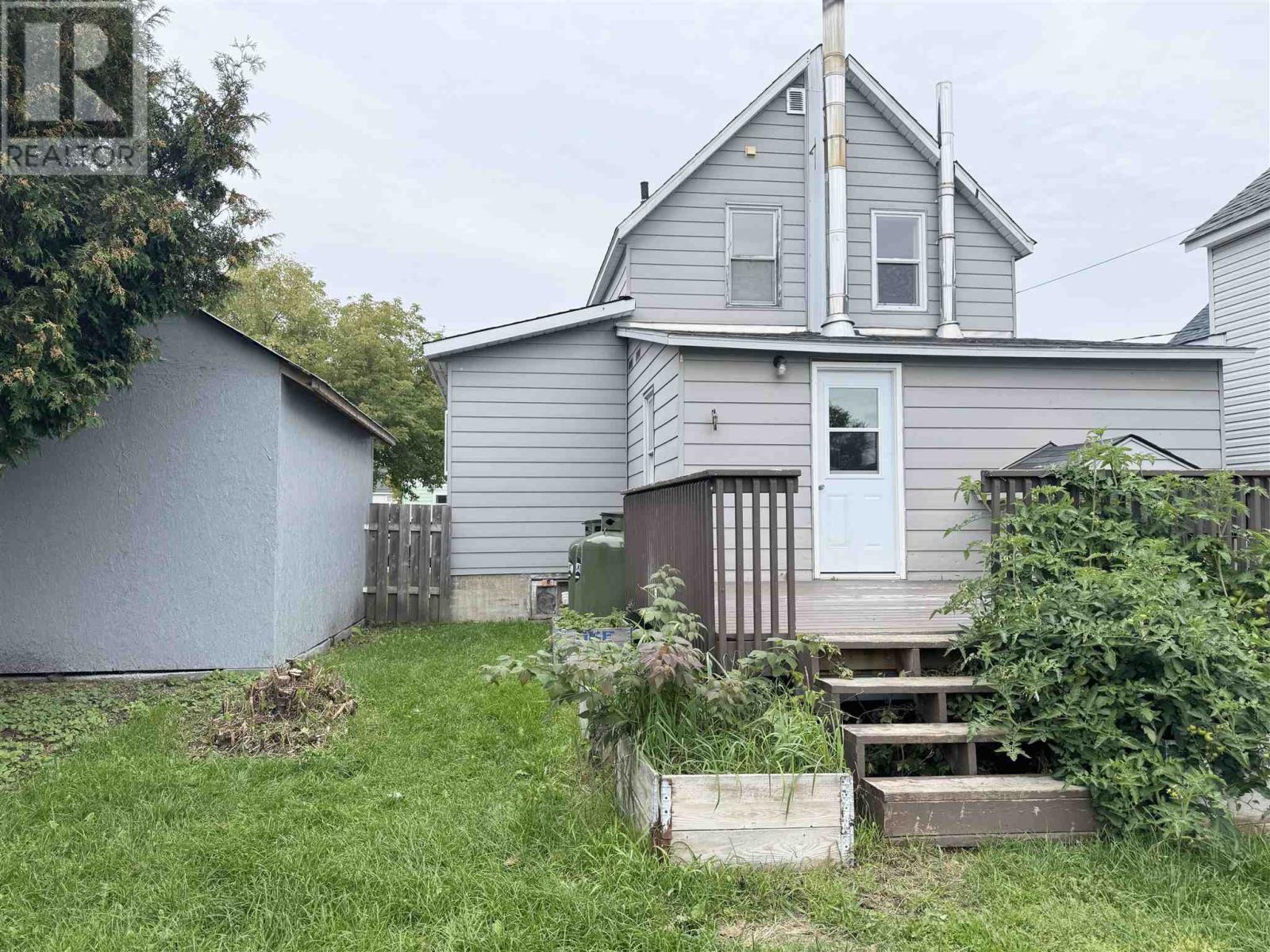 20 Aberdeen St N, Chapleau, ON - Outdoor