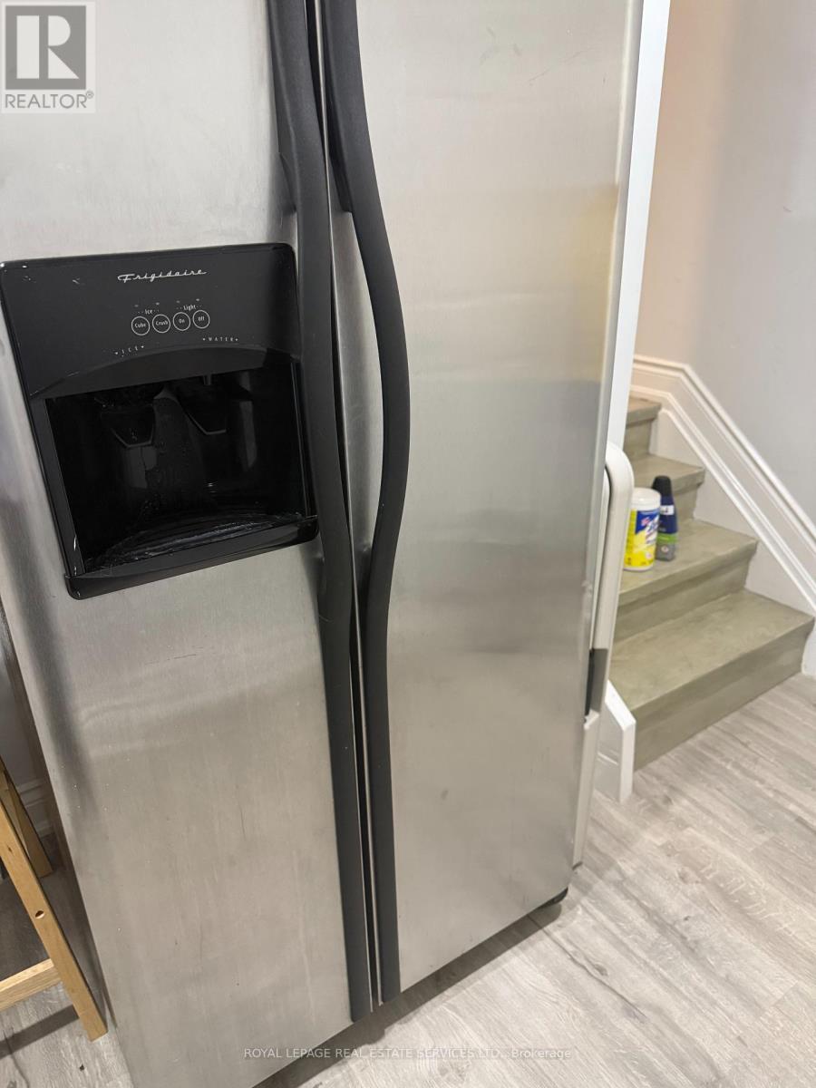 Bsmt - 858 Khan Crescent, Mississauga, ON - Indoor Photo Showing Other Room