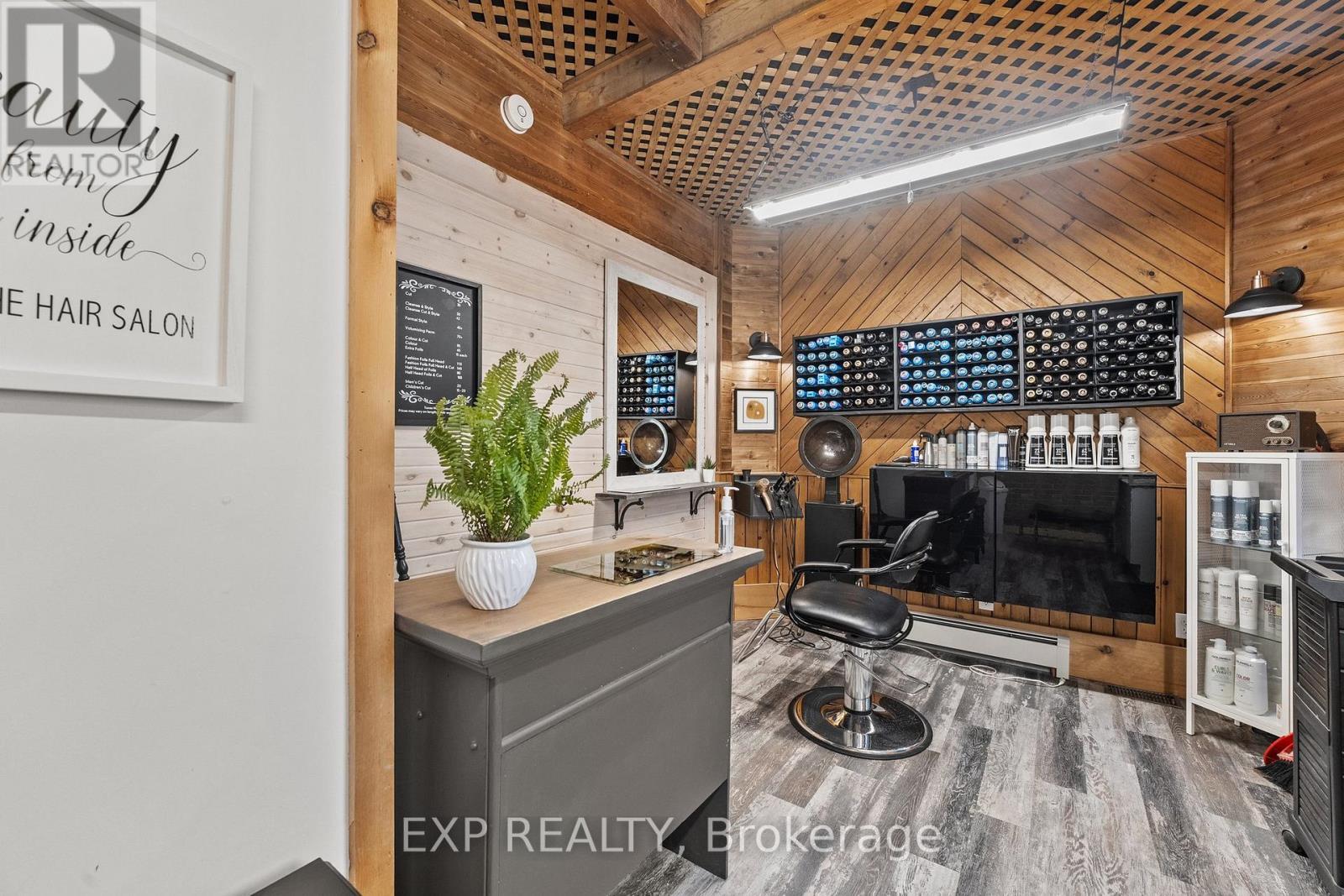 104 William Street N, Kawartha Lakes, ON