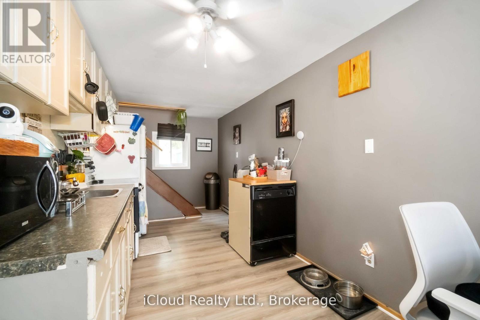 141 Main Street, Leeds And The Thousand Islands, ON - Indoor