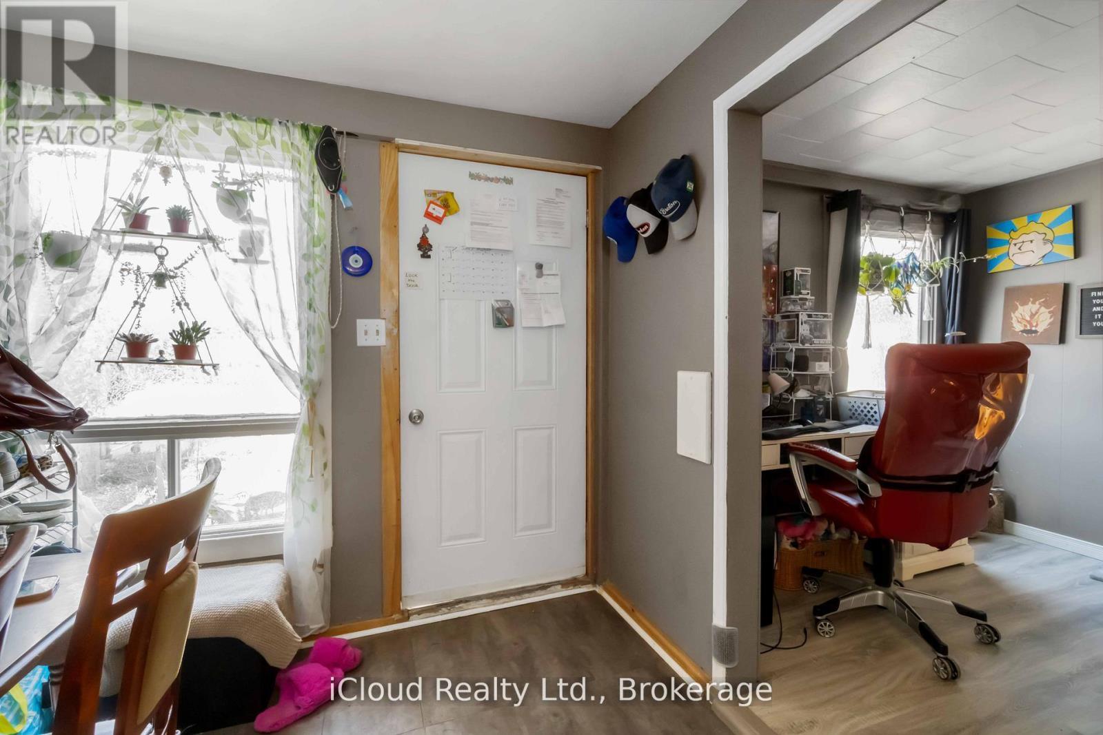 141 Main Street, Leeds And The Thousand Islands, ON - Indoor