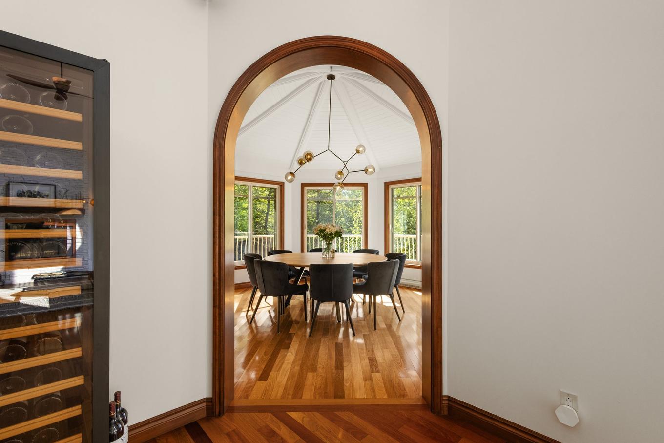 Salle à manger - 201 Ch. De La Sablière, Sutton, QC - Indoor Photo Showing Other Room