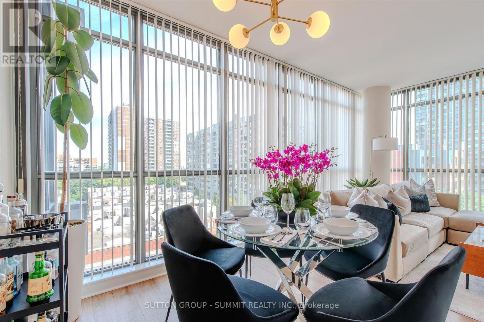 801 - 281 Mutual Street, Toronto, ON - Indoor