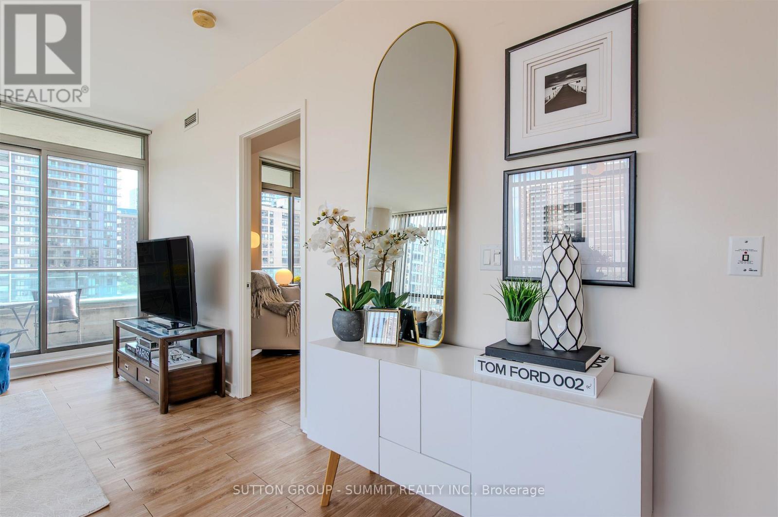 801 - 281 Mutual Street, Toronto, ON - Indoor Photo Showing Other Room