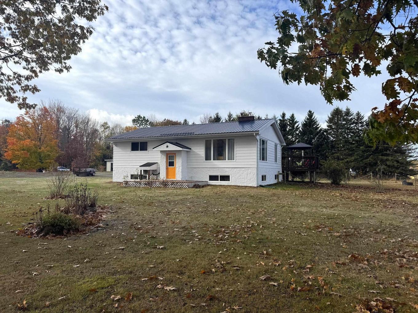 387 Lawrence Road, Rockland, NS