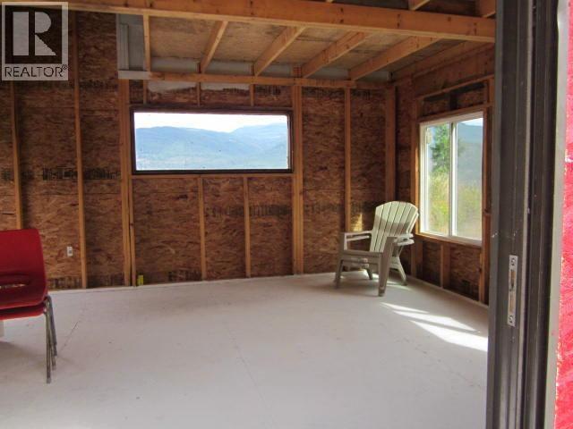 200 Lower Arrow Lake, Castlegar, BC