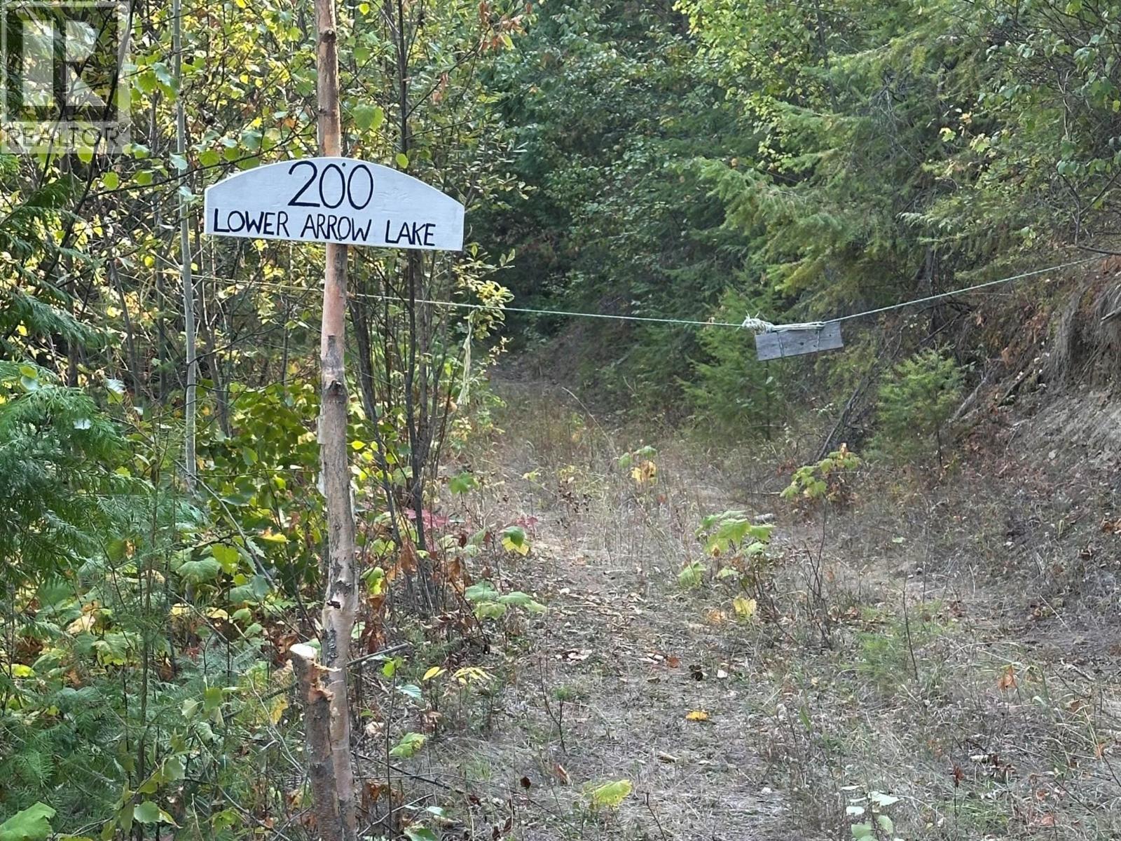 200 Lower Arrow Lake, Castlegar, BC