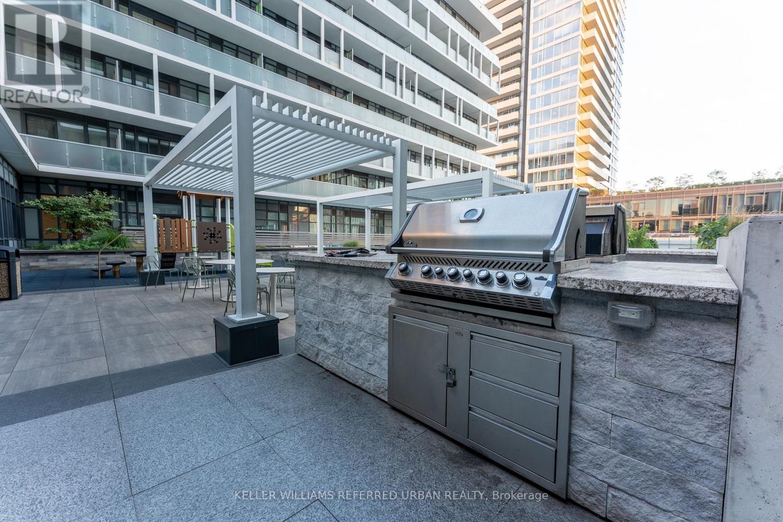 611 - 225 Sumach Street, Toronto, ON - Outdoor