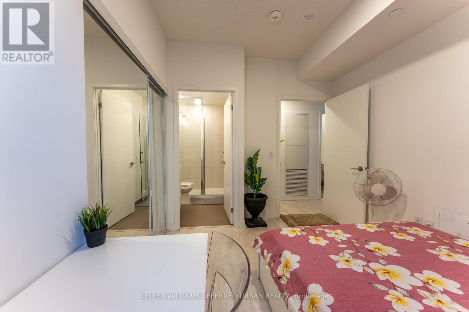 611 - 225 Sumach Street, Toronto, ON - Indoor