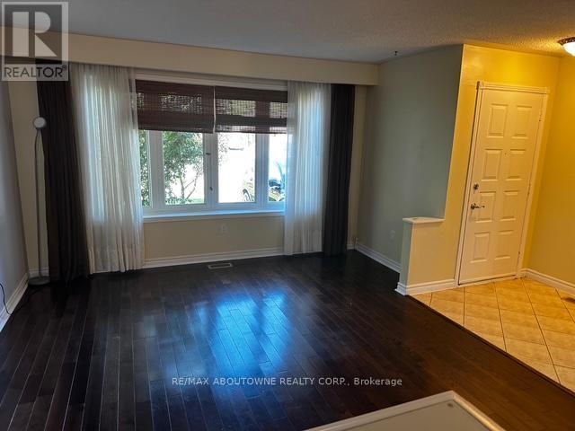 597 Upper Paradise Road, Hamilton, ON - Indoor Photo Showing Other Room